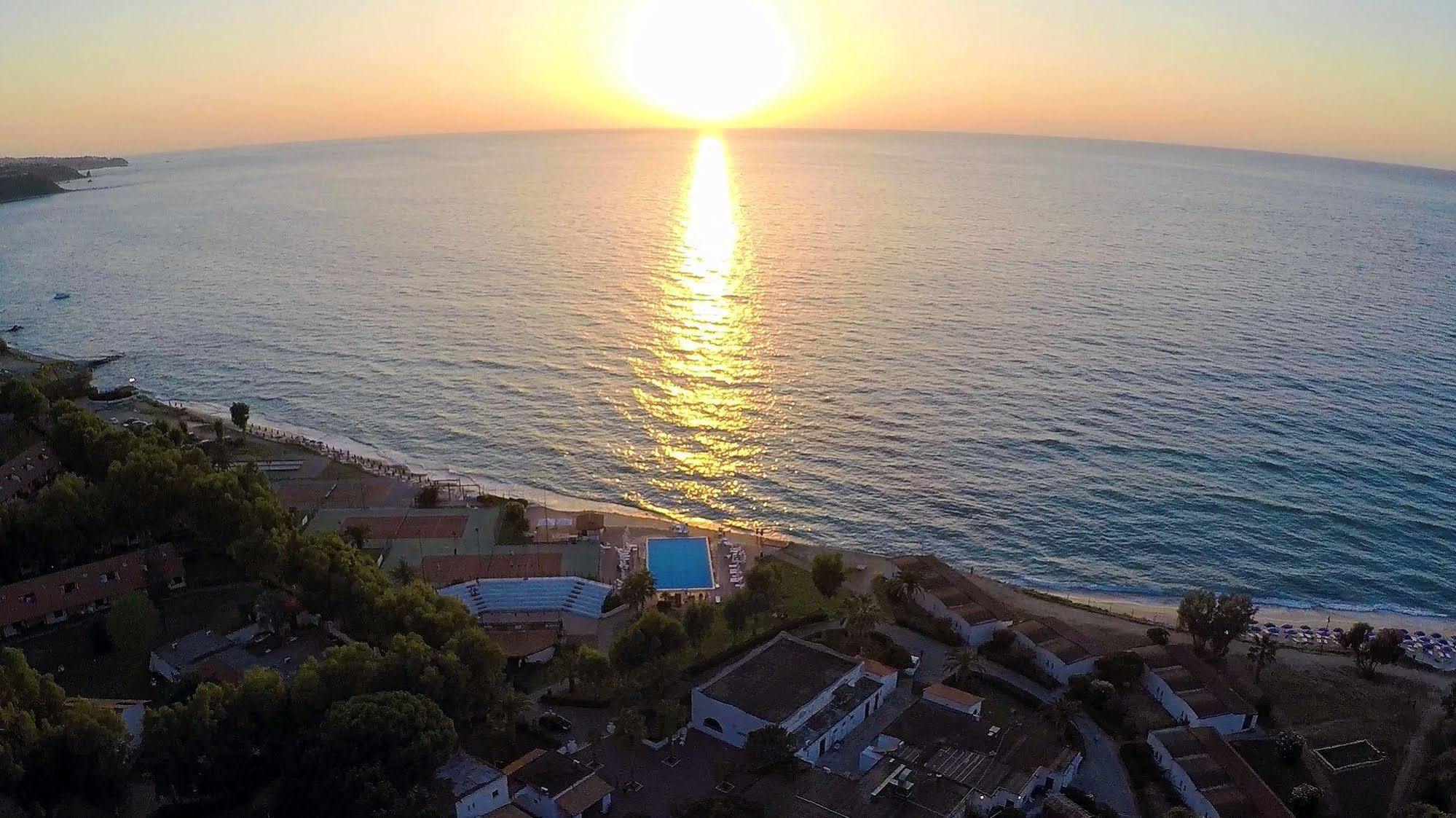 Villaggio Sabbie Bianche Zambrone Bagian luar foto